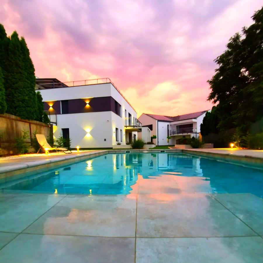 Lavida Deluxe Villa Hajduszoboszlo Ngoại thất bức ảnh